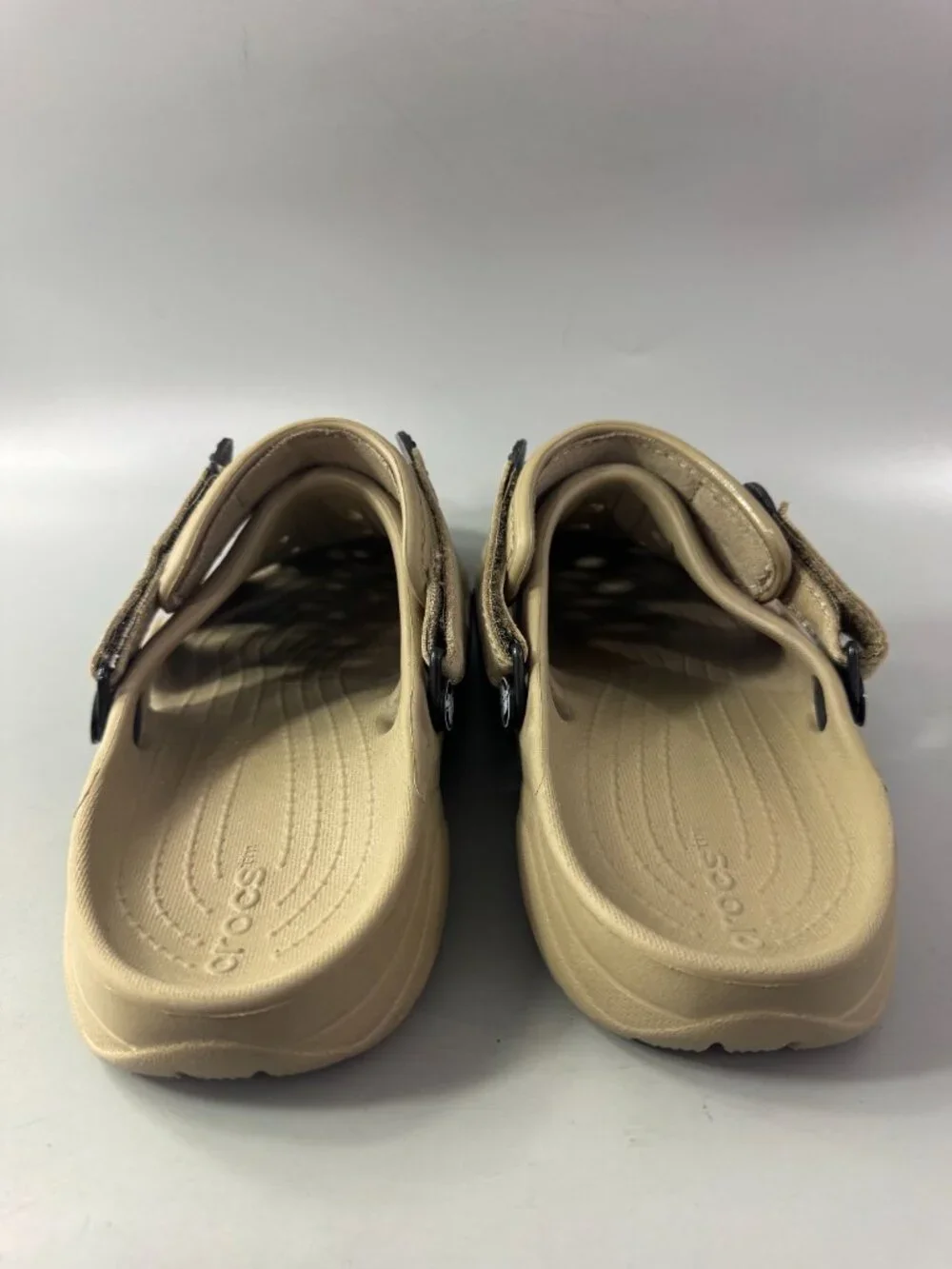 NWOT Crocs Men's Swiftwater Clog Sandal, Size 8